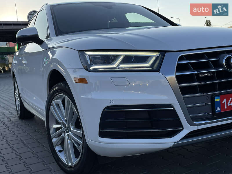 Внедорожник / Кроссовер Audi Q5 2018 в Луцке