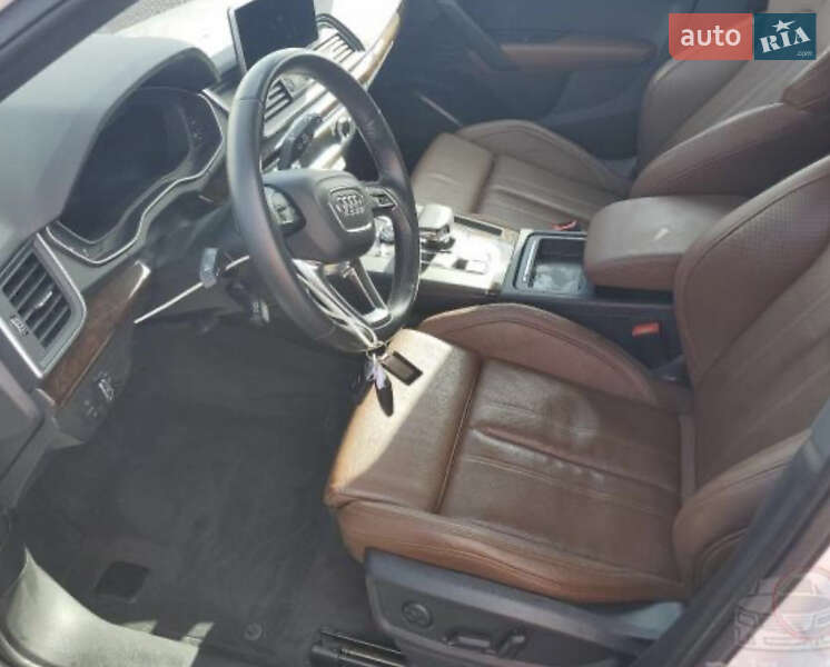 Внедорожник / Кроссовер Audi Q5 2018 в Луцке