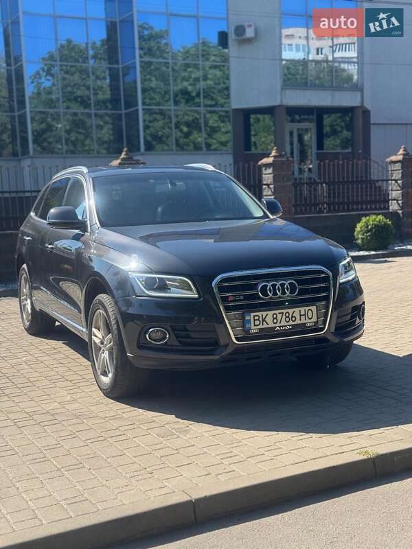 Внедорожник / Кроссовер Audi Q5 2016 в Ровно
