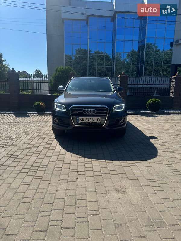Внедорожник / Кроссовер Audi Q5 2016 в Ровно