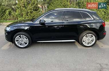 Внедорожник / Кроссовер Audi Q5 2019 в 