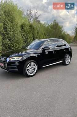 Внедорожник / Кроссовер Audi Q5 2019 в 