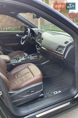 Внедорожник / Кроссовер Audi Q5 2019 в 