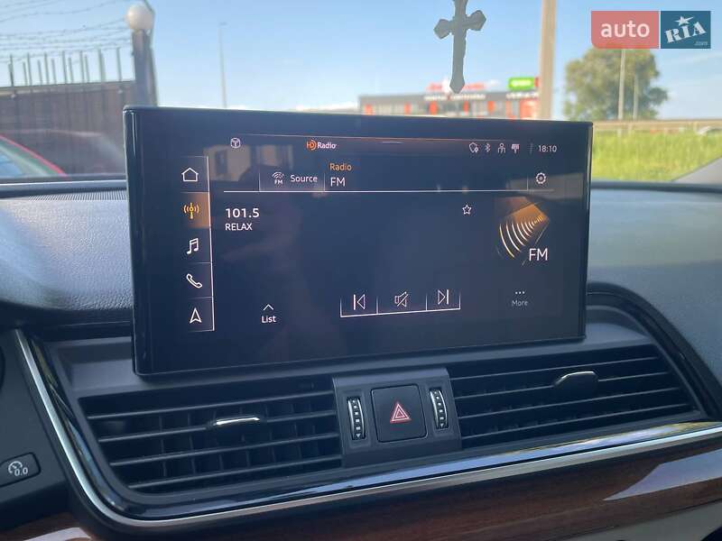 Внедорожник / Кроссовер Audi Q5 2021 в Киеве