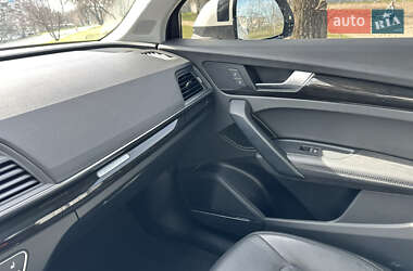 Внедорожник / Кроссовер Audi Q5 2020 в Днепре