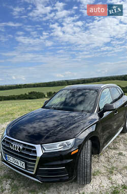 Внедорожник / Кроссовер Audi Q5 2018 в 