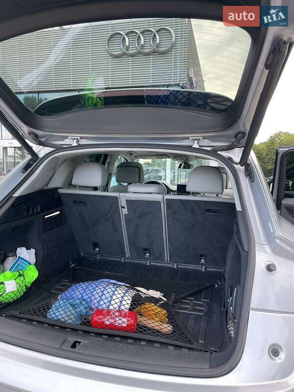 Внедорожник / Кроссовер Audi Q5 2019 в Львове