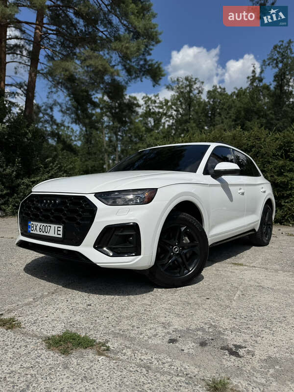 Внедорожник / Кроссовер Audi Q5 2020 в Шепетовке