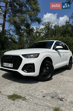 Внедорожник / Кроссовер Audi Q5 2020 в 