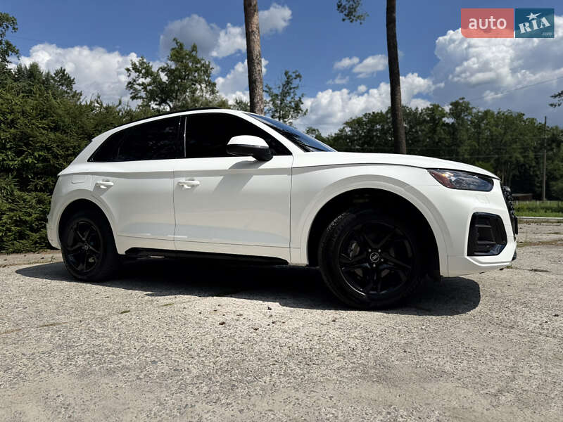 Внедорожник / Кроссовер Audi Q5 2020 в Шепетовке
