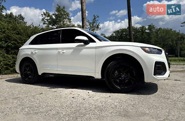 Внедорожник / Кроссовер Audi Q5 2020 в 