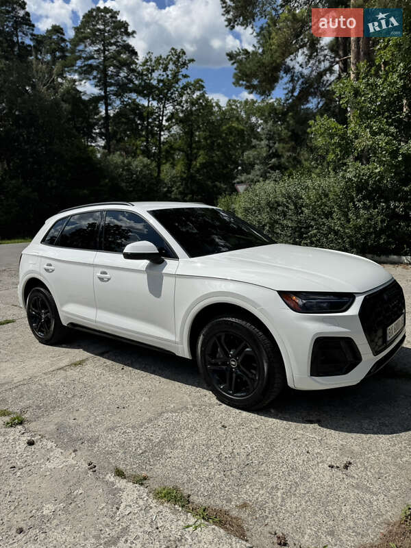 Внедорожник / Кроссовер Audi Q5 2020 в Шепетовке