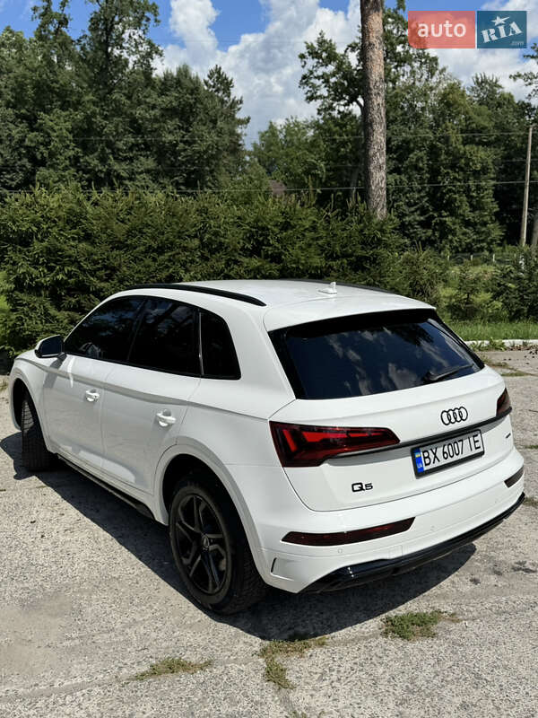 Внедорожник / Кроссовер Audi Q5 2020 в Шепетовке