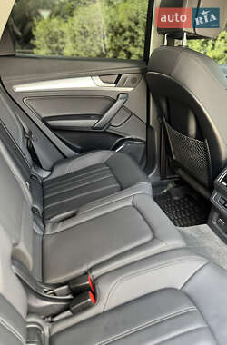 Внедорожник / Кроссовер Audi Q5 2020 в 