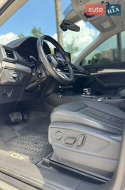 Внедорожник / Кроссовер Audi Q5 2020 в 
