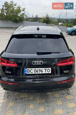 Внедорожник / Кроссовер Audi Q5 2018 в 