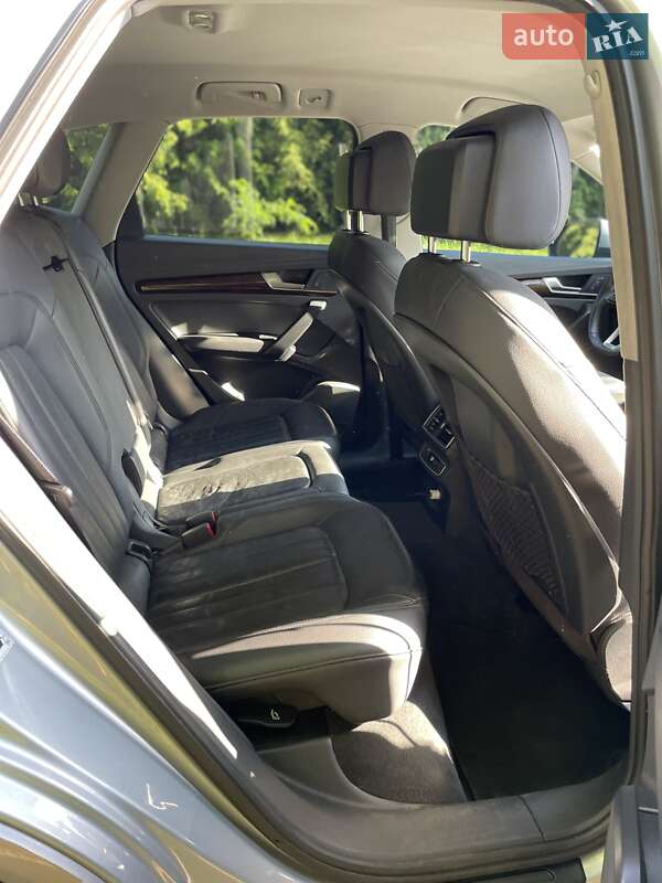 Позашляховик / Кросовер Audi Q5 2018 в Луцьку фото 15 Позашляховик / Кросовер Audi Q5 2018 в Луцьку
