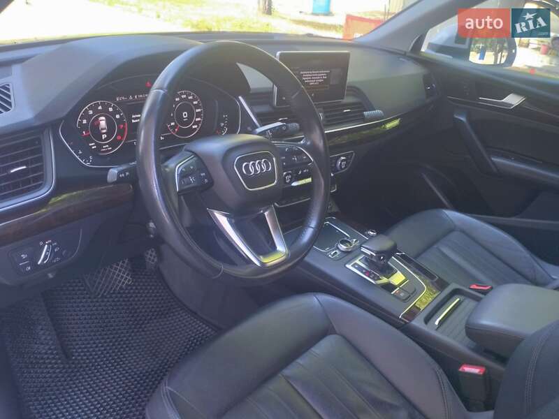Внедорожник / Кроссовер Audi Q5 2019 в Днепре