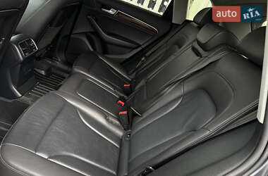 Внедорожник / Кроссовер Audi Q5 2017 в 