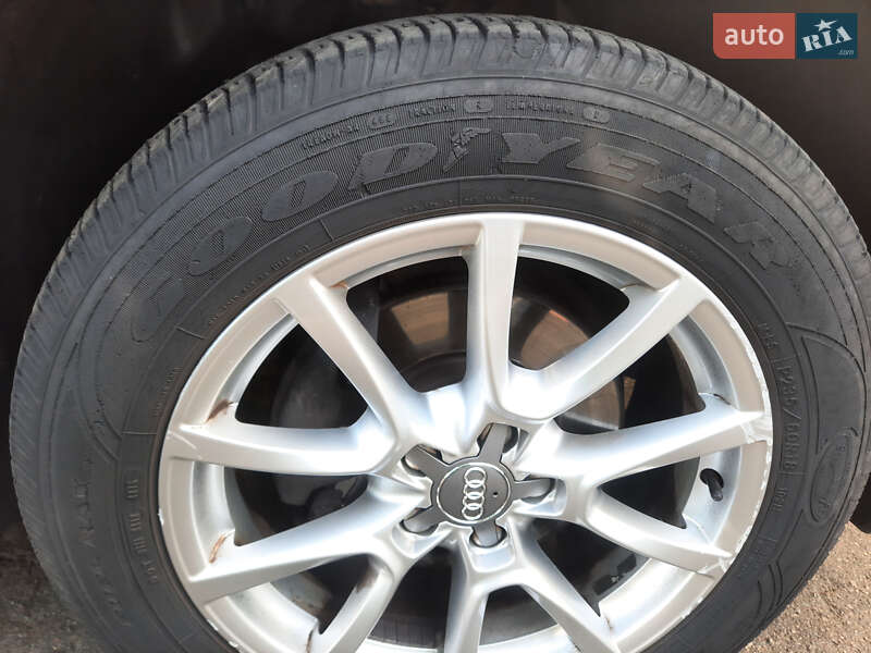 Внедорожник / Кроссовер Audi Q5 2012 в Киеве