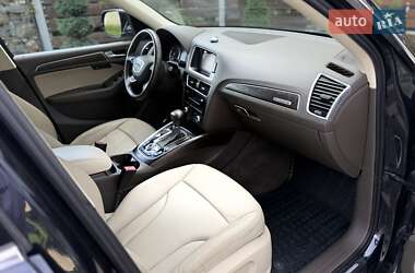 Внедорожник / Кроссовер Audi Q5 2016 в 