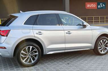 Внедорожник / Кроссовер Audi Q5 2023 в 