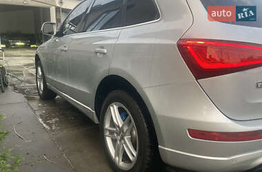 Внедорожник / Кроссовер Audi Q5 2012 в 