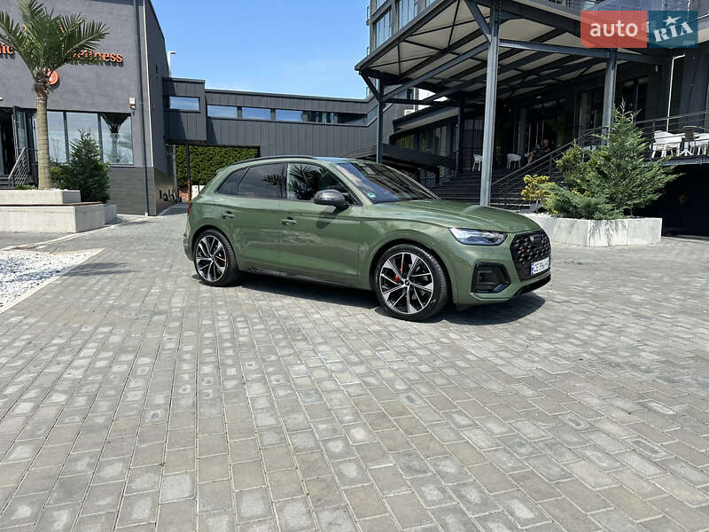 Внедорожник / Кроссовер Audi Q5 2021 в Черновцах