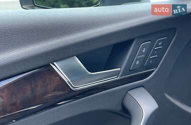 Внедорожник / Кроссовер Audi Q5 2018 в 