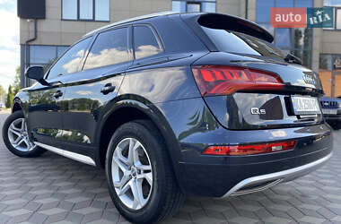 Внедорожник / Кроссовер Audi Q5 2017 в 