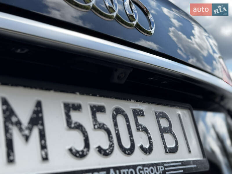 Внедорожник / Кроссовер Audi Q5 2023 в Киеве