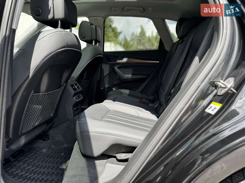 Внедорожник / Кроссовер Audi Q5 2023 в Киеве