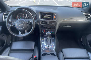 Внедорожник / Кроссовер Audi Q5 2015 в 