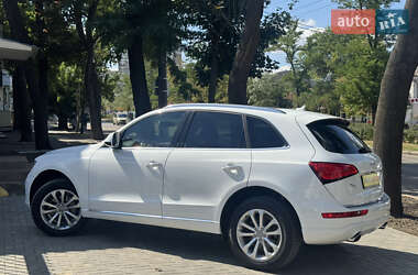 Внедорожник / Кроссовер Audi Q5 2015 в 
