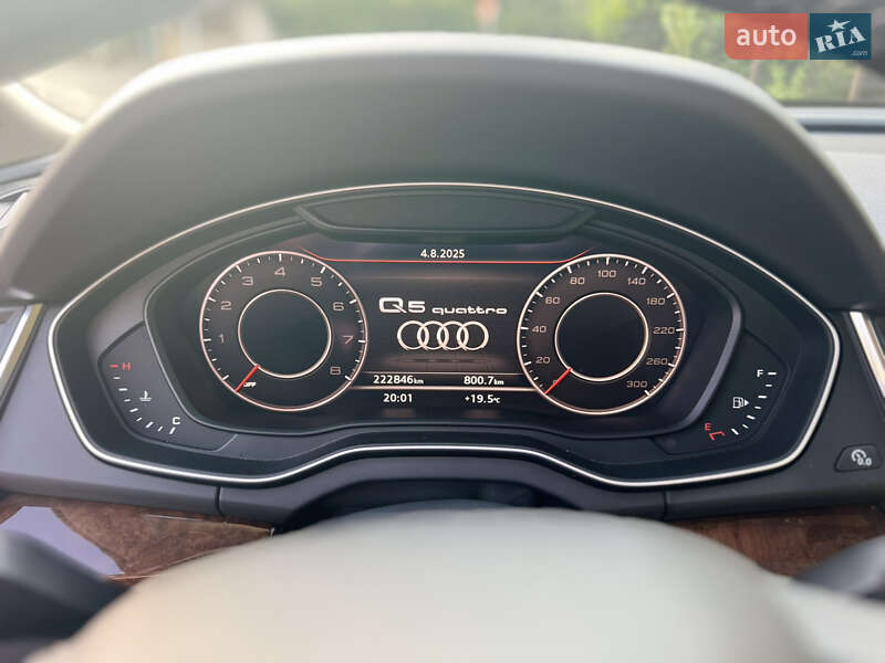 Внедорожник / Кроссовер Audi Q5 2017 в Ровно