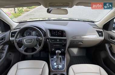 Внедорожник / Кроссовер Audi Q5 2015 в 