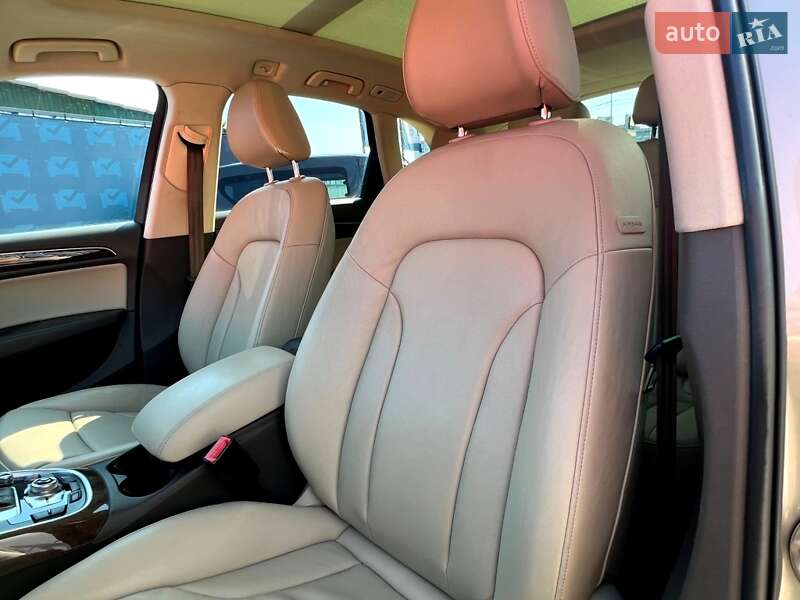 Внедорожник / Кроссовер Audi Q5 2017 в Киеве