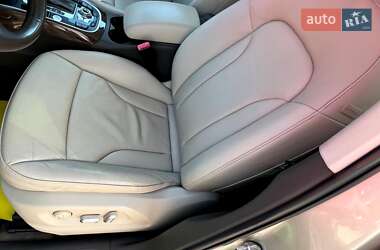 Внедорожник / Кроссовер Audi Q5 2017 в 