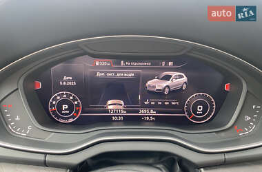 Внедорожник / Кроссовер Audi Q5 2018 в 