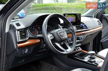 Внедорожник / Кроссовер Audi Q5 2022 в 