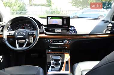 Внедорожник / Кроссовер Audi Q5 2022 в 