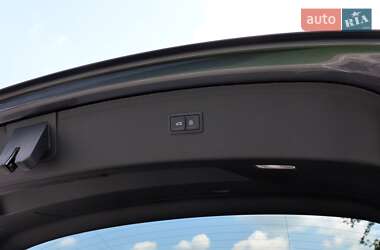 Внедорожник / Кроссовер Audi Q5 2022 в 