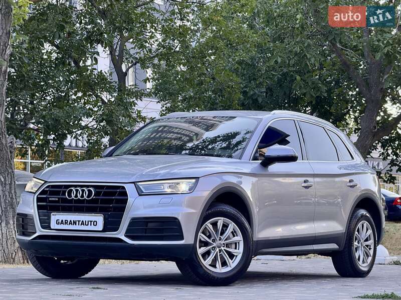 Позашляховик / Кросовер Audi Q5 2017 в Одесі