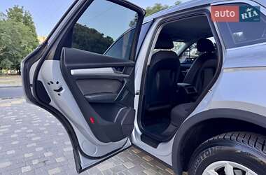 Внедорожник / Кроссовер Audi Q5 2018 в 
