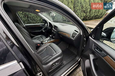Позашляховик / Кросовер Audi Q5 2016 в 