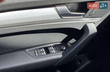 Внедорожник / Кроссовер Audi Q5 2020 в 