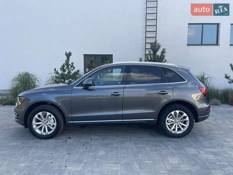 Позашляховик / Кросовер Audi Q5 2015 в Луцьку