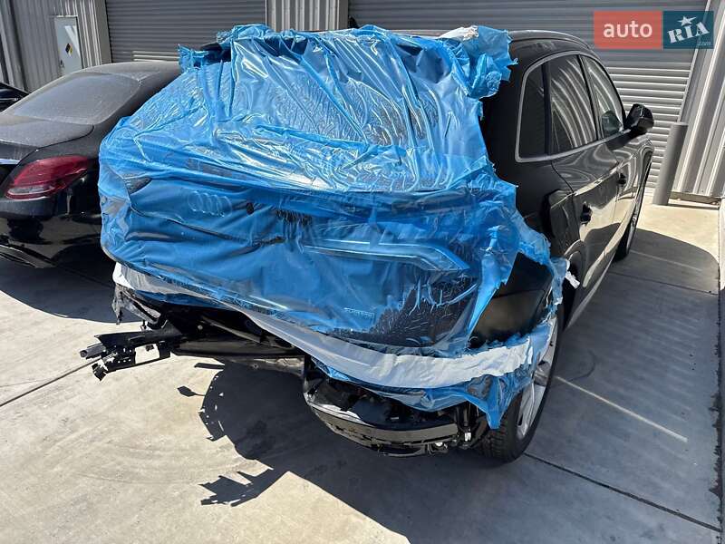 Позашляховик / Кросовер Audi Q5 2020 в Києві