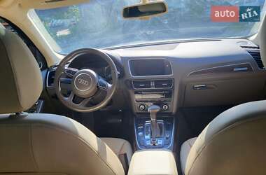 Внедорожник / Кроссовер Audi Q5 2016 в 