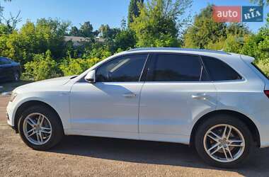 Внедорожник / Кроссовер Audi Q5 2016 в 